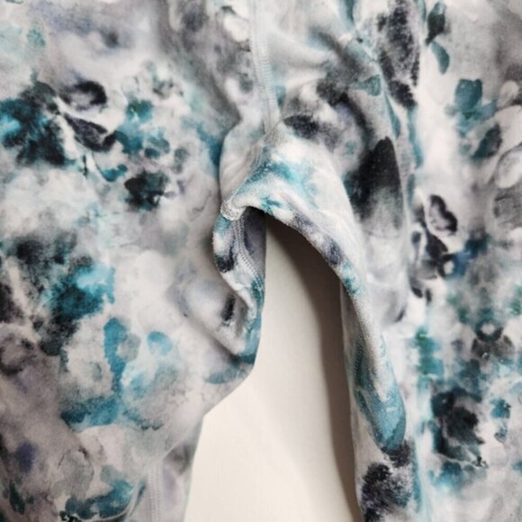 Lululemon 2021 Align Short 8" in Kaleidofloral Multi Colour Size 4 - Picture 10 of 12